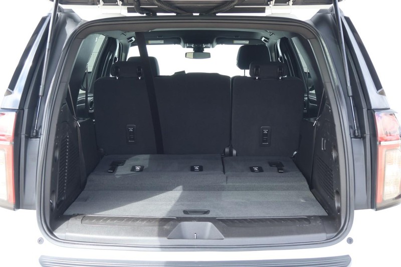 Chevrolet Tahoe Vehicle Full-screen Gallery Image 10