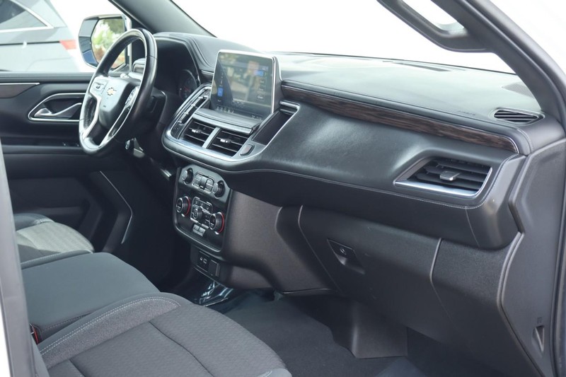 Chevrolet Tahoe Vehicle Full-screen Gallery Image 23