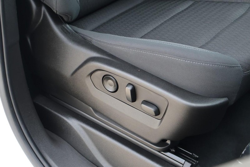 Chevrolet Tahoe Vehicle Full-screen Gallery Image 24