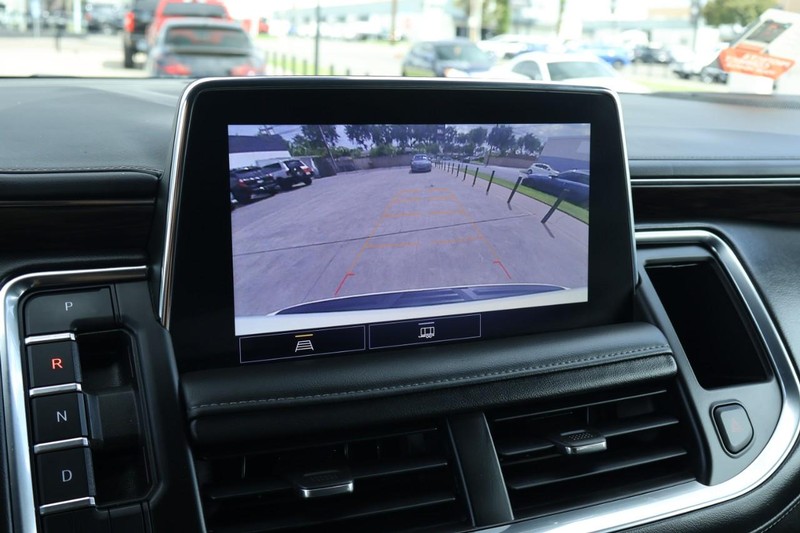 Chevrolet Tahoe Vehicle Full-screen Gallery Image 38