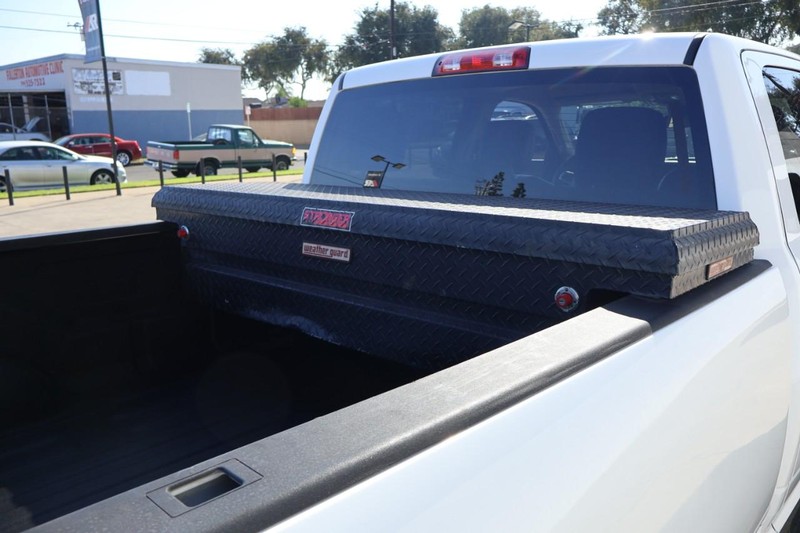 Ram 2500 Vehicle Full-screen Gallery Image 10