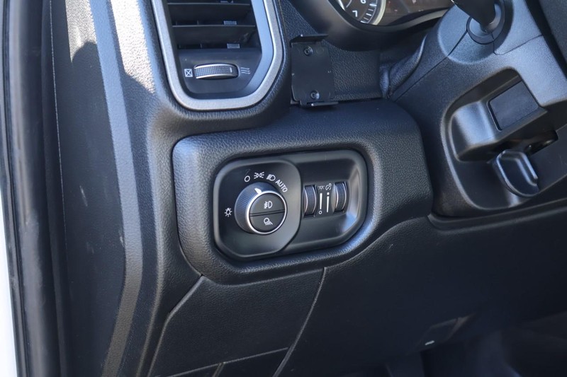 Ram 2500 Vehicle Full-screen Gallery Image 20