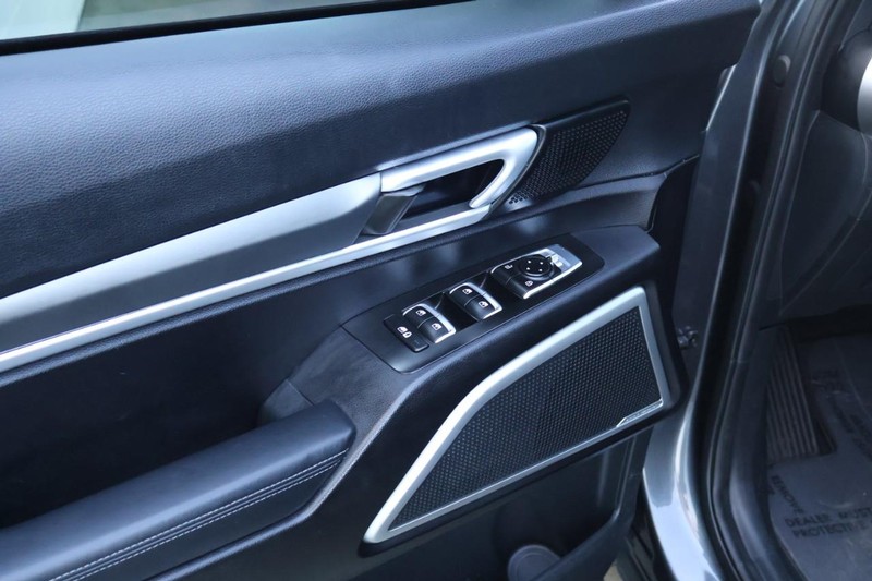 Kia Telluride Vehicle Full-screen Gallery Image 23