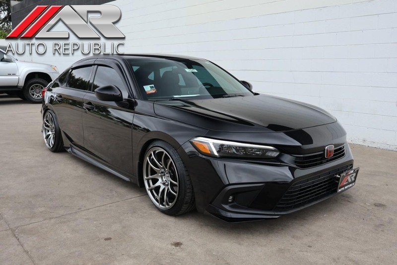 Honda Civic Sedan Vehicle Full-screen Gallery Image 01