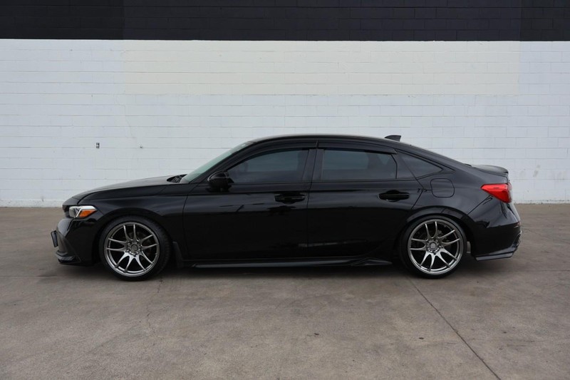 Honda Civic Sedan Vehicle Full-screen Gallery Image 12