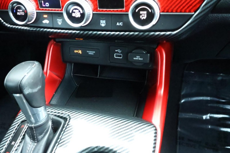 Honda Civic Sedan Vehicle Full-screen Gallery Image 34