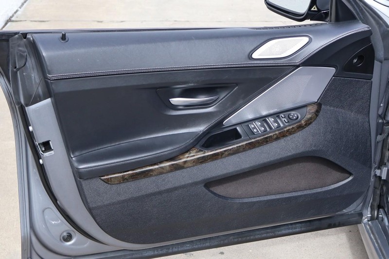 BMW 650i Gran Coupe Vehicle Full-screen Gallery Image 16