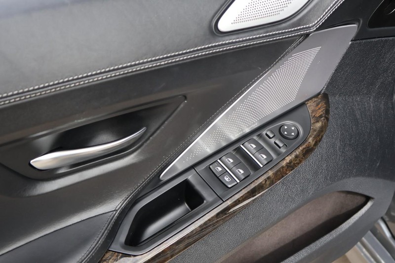 BMW 650i Gran Coupe Vehicle Full-screen Gallery Image 17