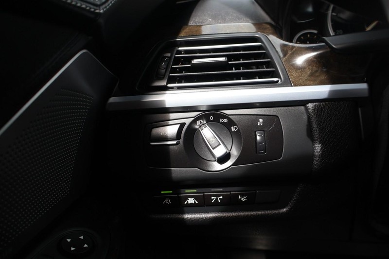 BMW 650i Gran Coupe Vehicle Full-screen Gallery Image 19