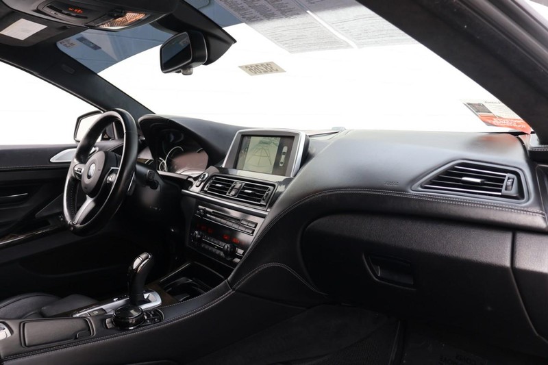 BMW 650i Gran Coupe Vehicle Full-screen Gallery Image 22