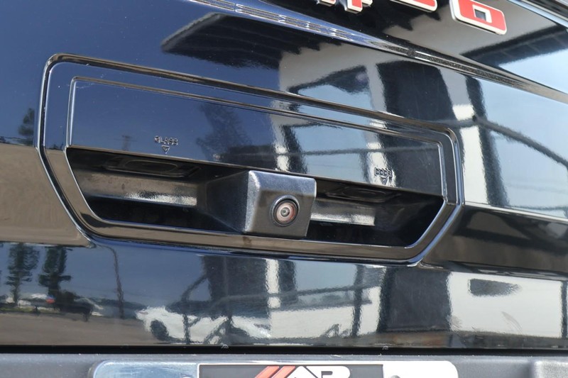 Ford Bronco Sport Vehicle Full-screen Gallery Image 08