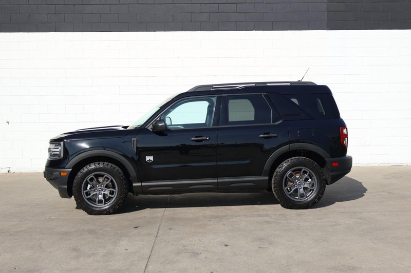 Ford Bronco Sport Vehicle Full-screen Gallery Image 11