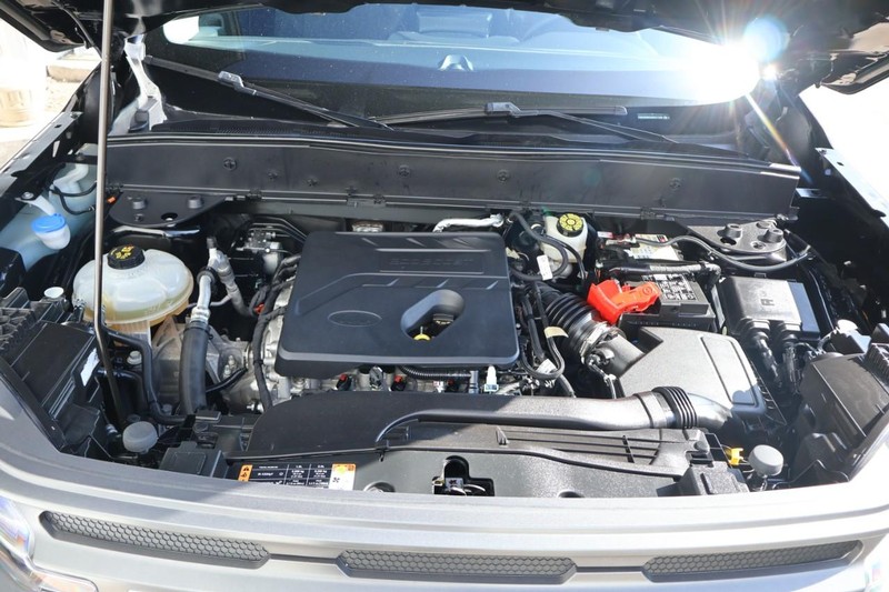 Ford Bronco Sport Vehicle Full-screen Gallery Image 13