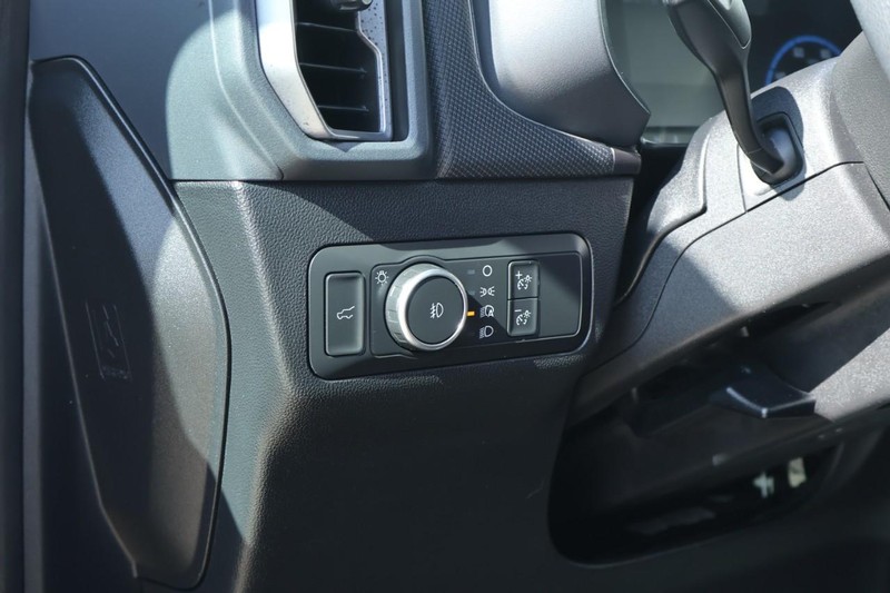 Ford Bronco Sport Vehicle Full-screen Gallery Image 18