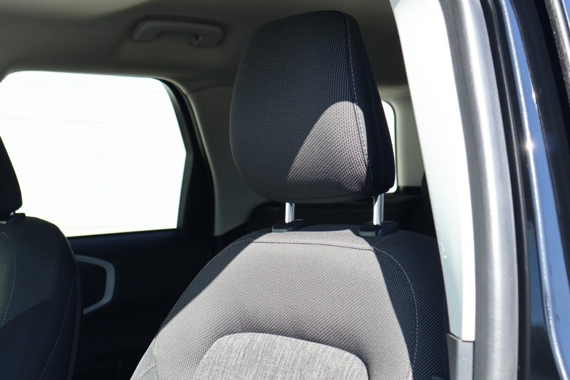 Ford Bronco Sport Vehicle Full-screen Gallery Image 20