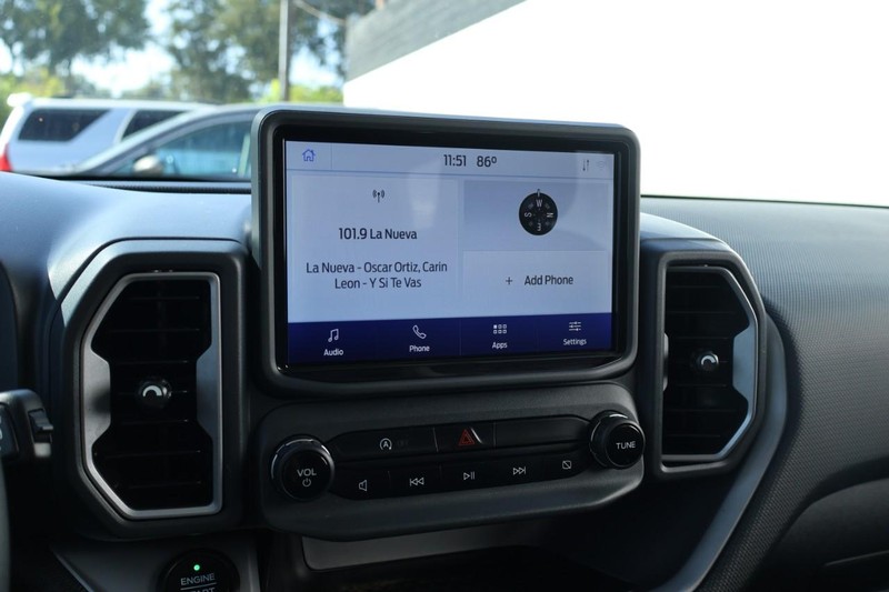 Ford Bronco Sport Vehicle Full-screen Gallery Image 30