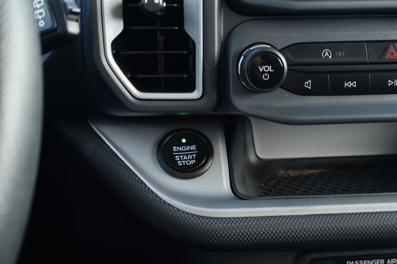 Ford Bronco Sport Vehicle Full-screen Gallery Image 34