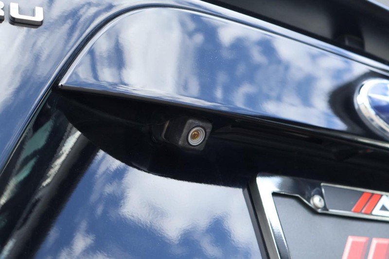 Subaru BRZ Vehicle Full-screen Gallery Image 08