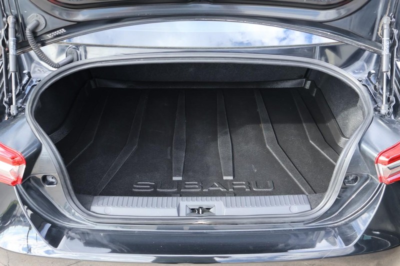 Subaru BRZ Vehicle Full-screen Gallery Image 09