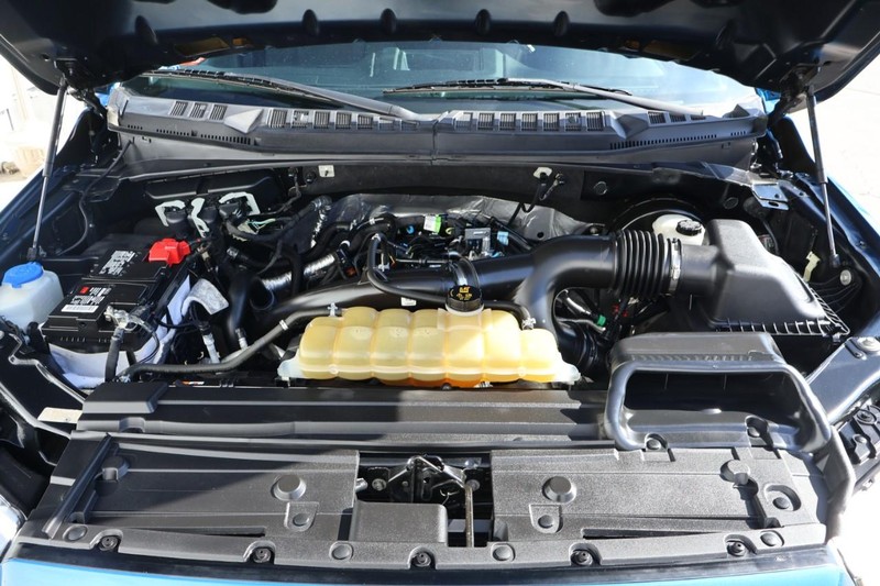 Ford F-150 Vehicle Full-screen Gallery Image 13