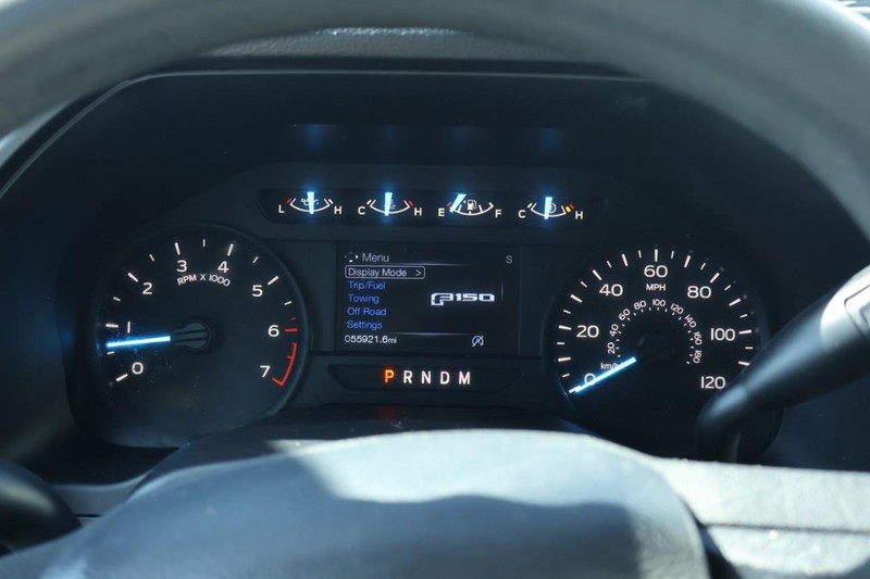 Ford F-150 Vehicle Full-screen Gallery Image 26