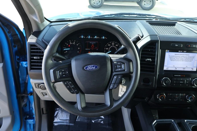Ford F-150 Vehicle Full-screen Gallery Image 27