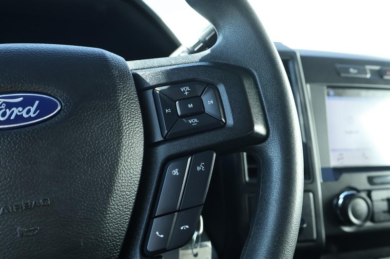 Ford F-150 Vehicle Full-screen Gallery Image 29