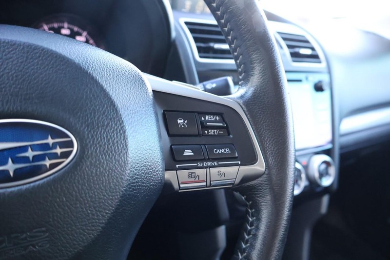 Subaru Forester Vehicle Full-screen Gallery Image 29