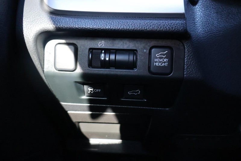 Subaru Forester Vehicle Full-screen Gallery Image 39