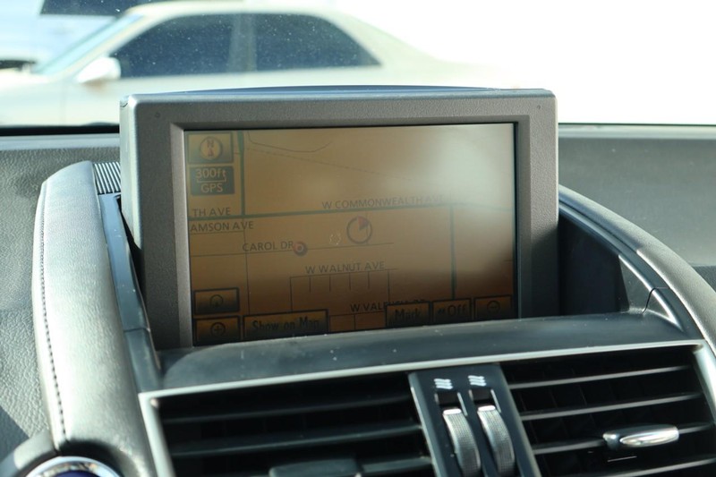 Lexus HS 250h Vehicle Full-screen Gallery Image 33