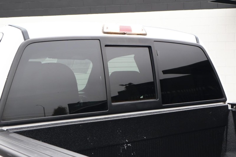 Ford F-150 Vehicle Full-screen Gallery Image 14