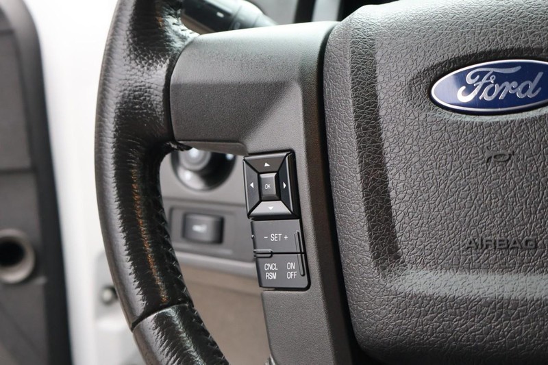 Ford F-150 Vehicle Full-screen Gallery Image 29