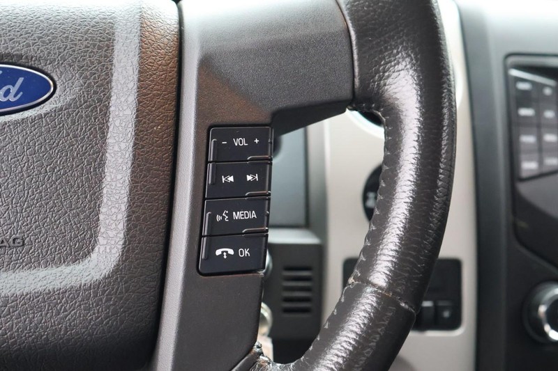 Ford F-150 Vehicle Full-screen Gallery Image 30