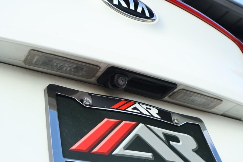 Kia Sportage Vehicle Full-screen Gallery Image 08