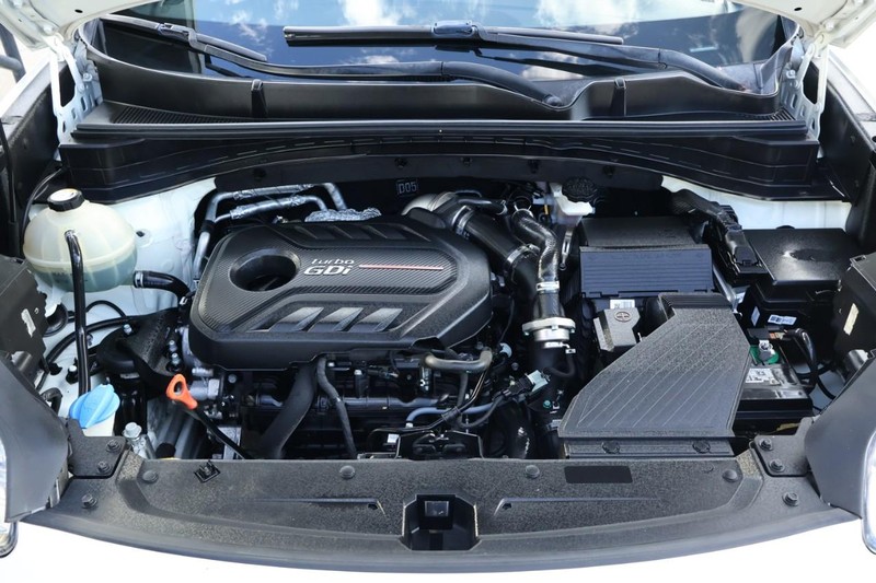 Kia Sportage Vehicle Full-screen Gallery Image 14