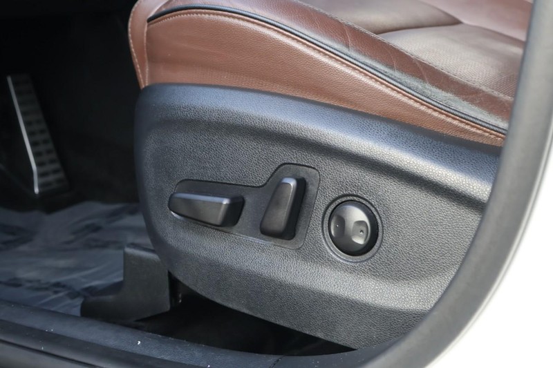 Kia Sportage Vehicle Full-screen Gallery Image 19