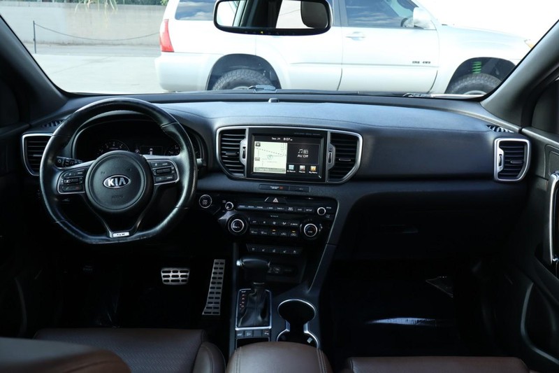 Kia Sportage Vehicle Full-screen Gallery Image 27