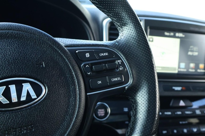 Kia Sportage Vehicle Full-screen Gallery Image 30