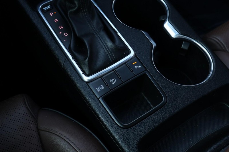 Kia Sportage Vehicle Full-screen Gallery Image 38