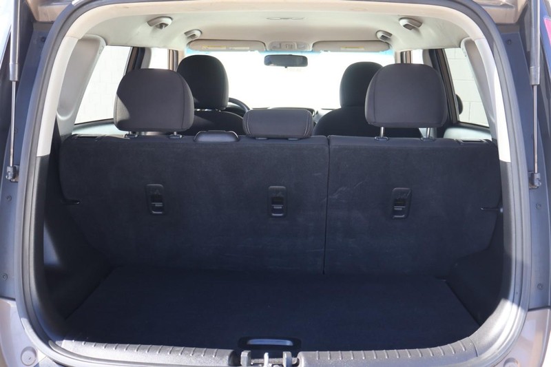 Kia Soul Vehicle Full-screen Gallery Image 08