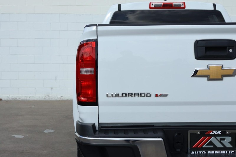 Chevrolet Colorado Vehicle Full-screen Gallery Image 07