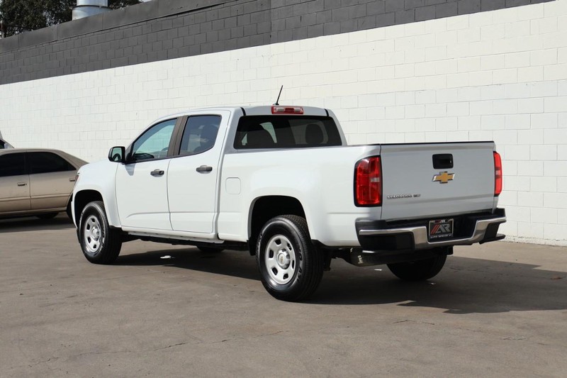 Chevrolet Colorado Vehicle Full-screen Gallery Image 11