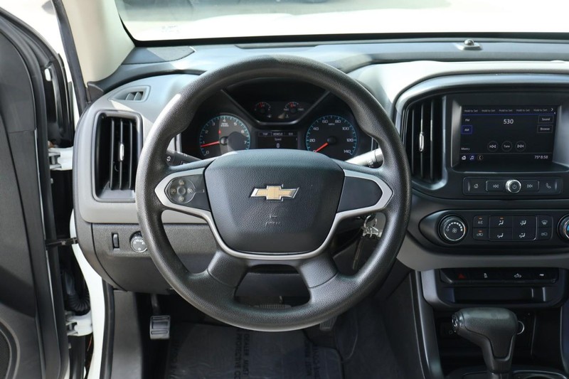 Chevrolet Colorado Vehicle Full-screen Gallery Image 26