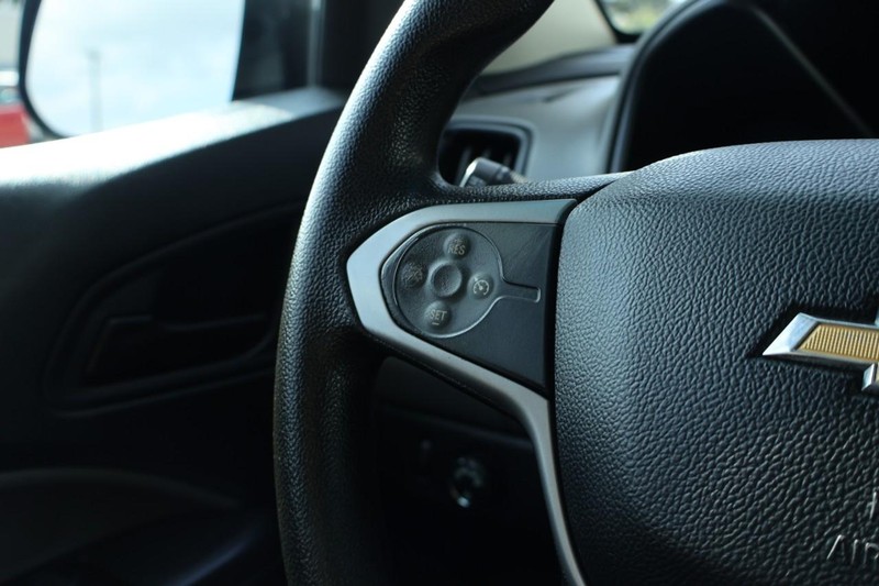 Chevrolet Colorado Vehicle Full-screen Gallery Image 27