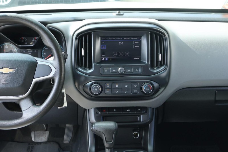 Chevrolet Colorado Vehicle Full-screen Gallery Image 28