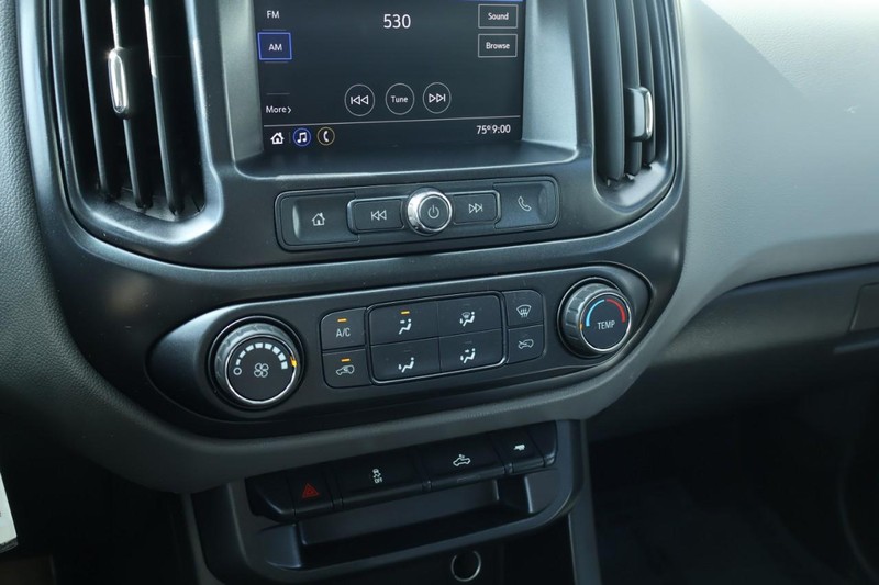 Chevrolet Colorado Vehicle Full-screen Gallery Image 31