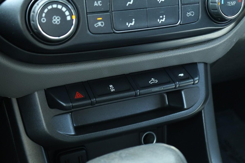 Chevrolet Colorado Vehicle Full-screen Gallery Image 32