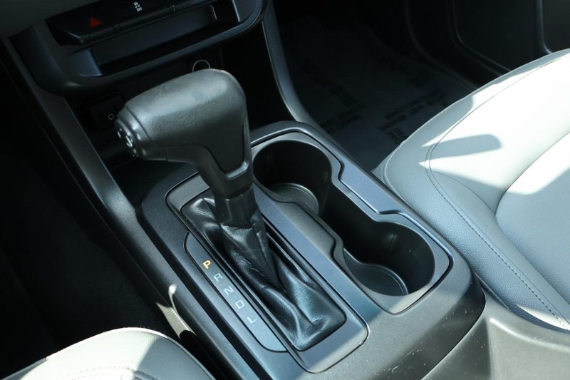 Chevrolet Colorado Vehicle Full-screen Gallery Image 33