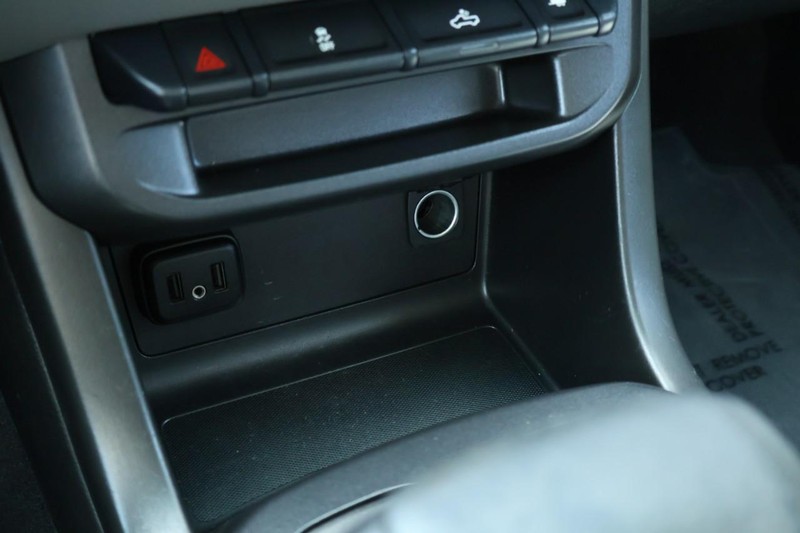 Chevrolet Colorado Vehicle Full-screen Gallery Image 34