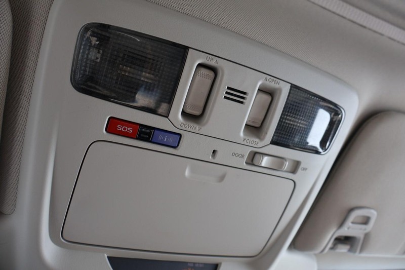 Subaru Outback Vehicle Full-screen Gallery Image 39